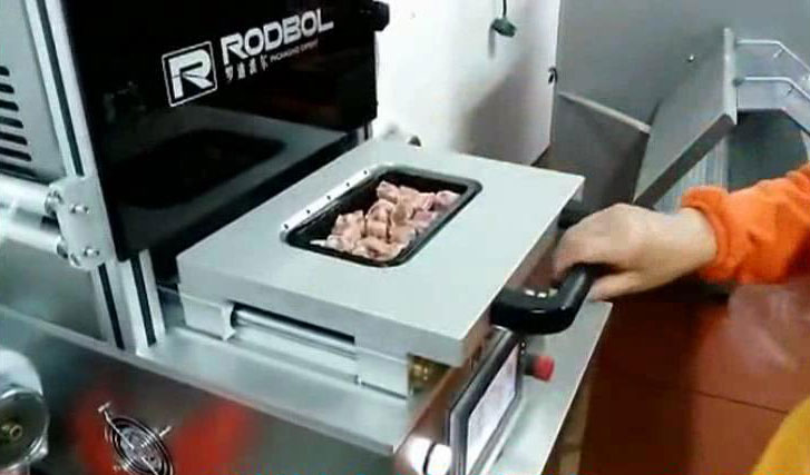 長(zhǎng)林肉食品氣調(diào)包裝機(jī)上線